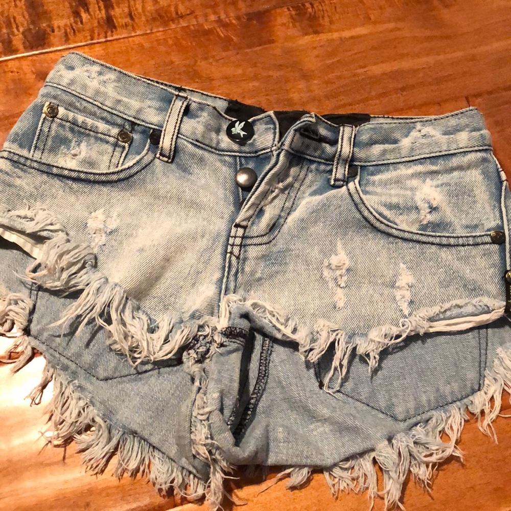 One teaspoon low rise shorts